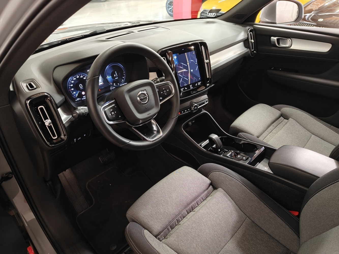 Volvo XC40 vaihtoauto