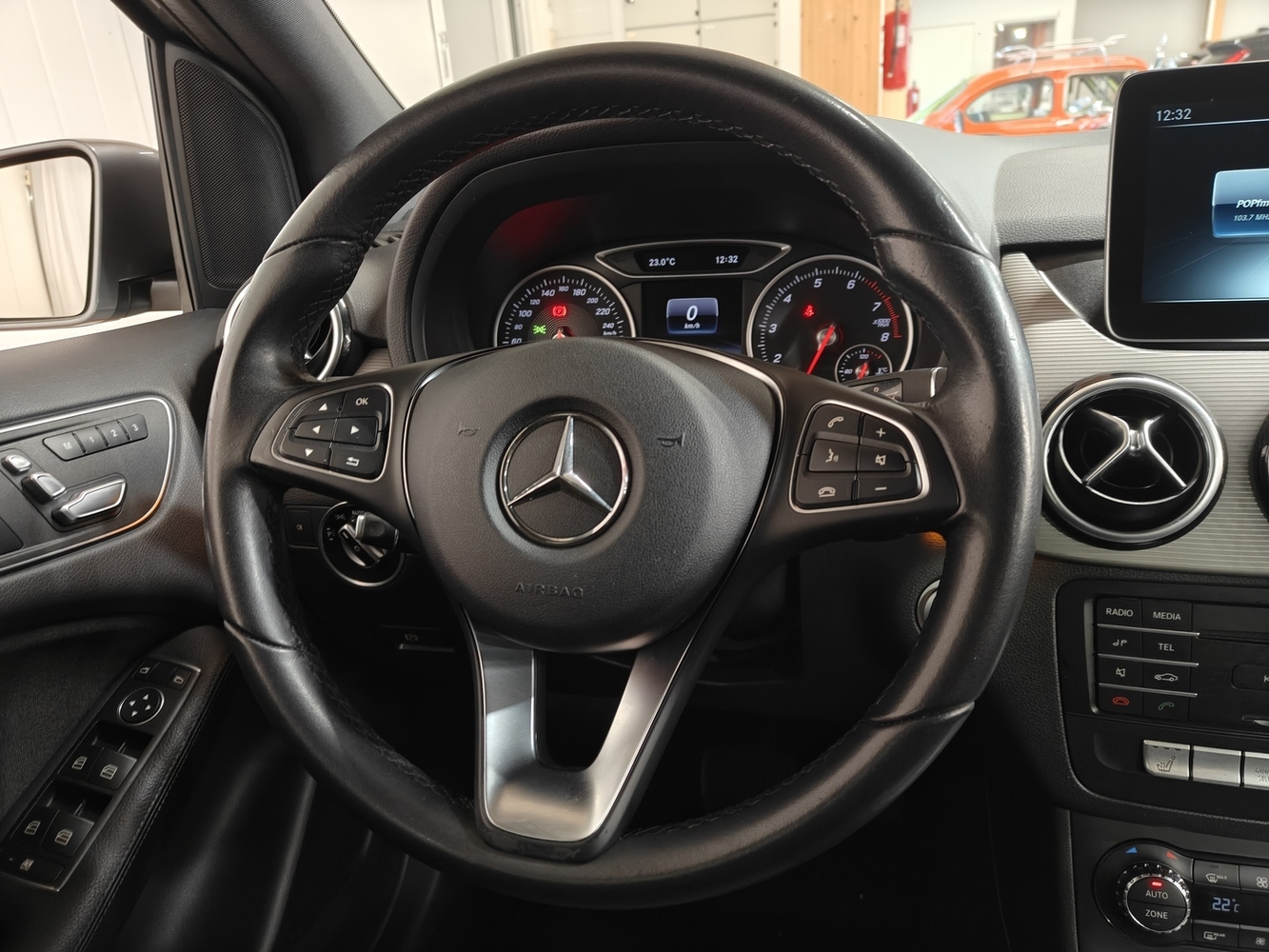 Mercedes-Benz B vaihtoauto