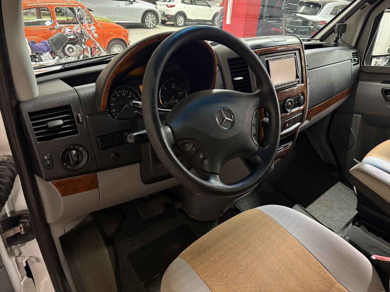 Mercedes-Benz Sprinter vaihtoauto
