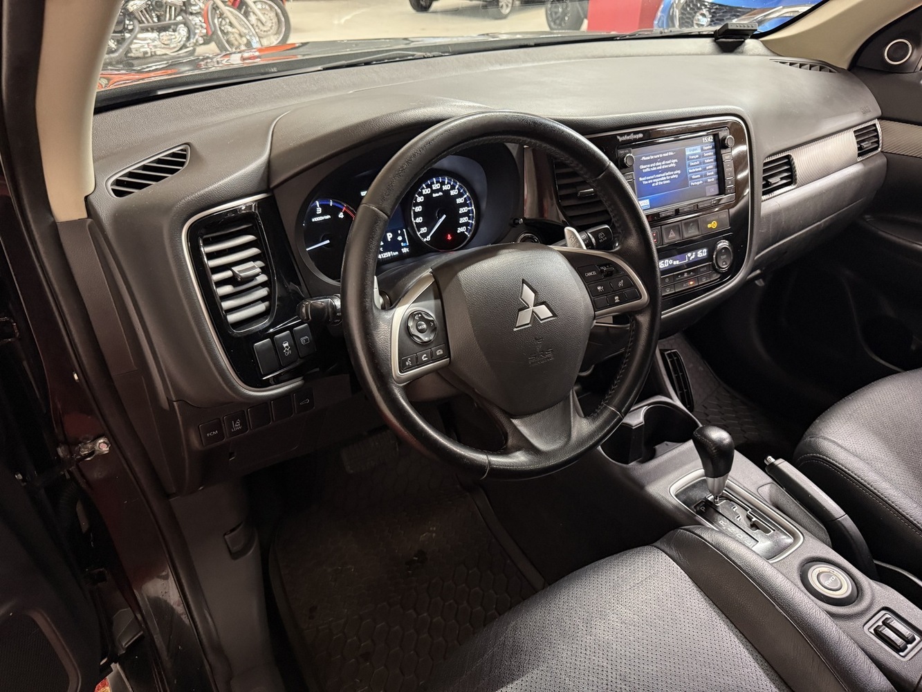Mitsubishi Outlander vaihtoauto