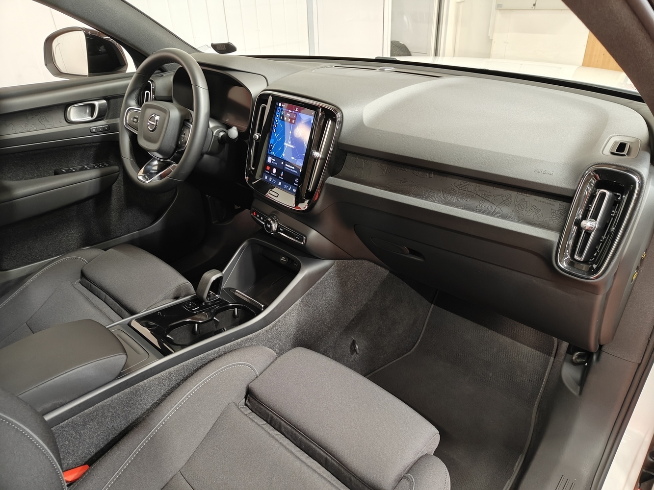 Volvo C40 vaihtoauto