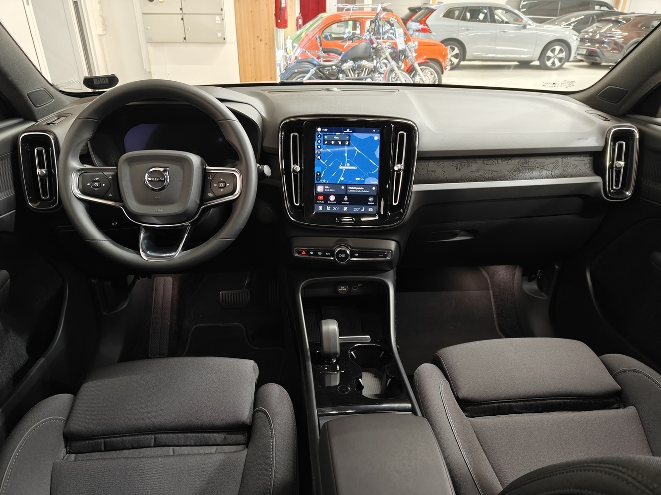 Volvo C40 vaihtoauto