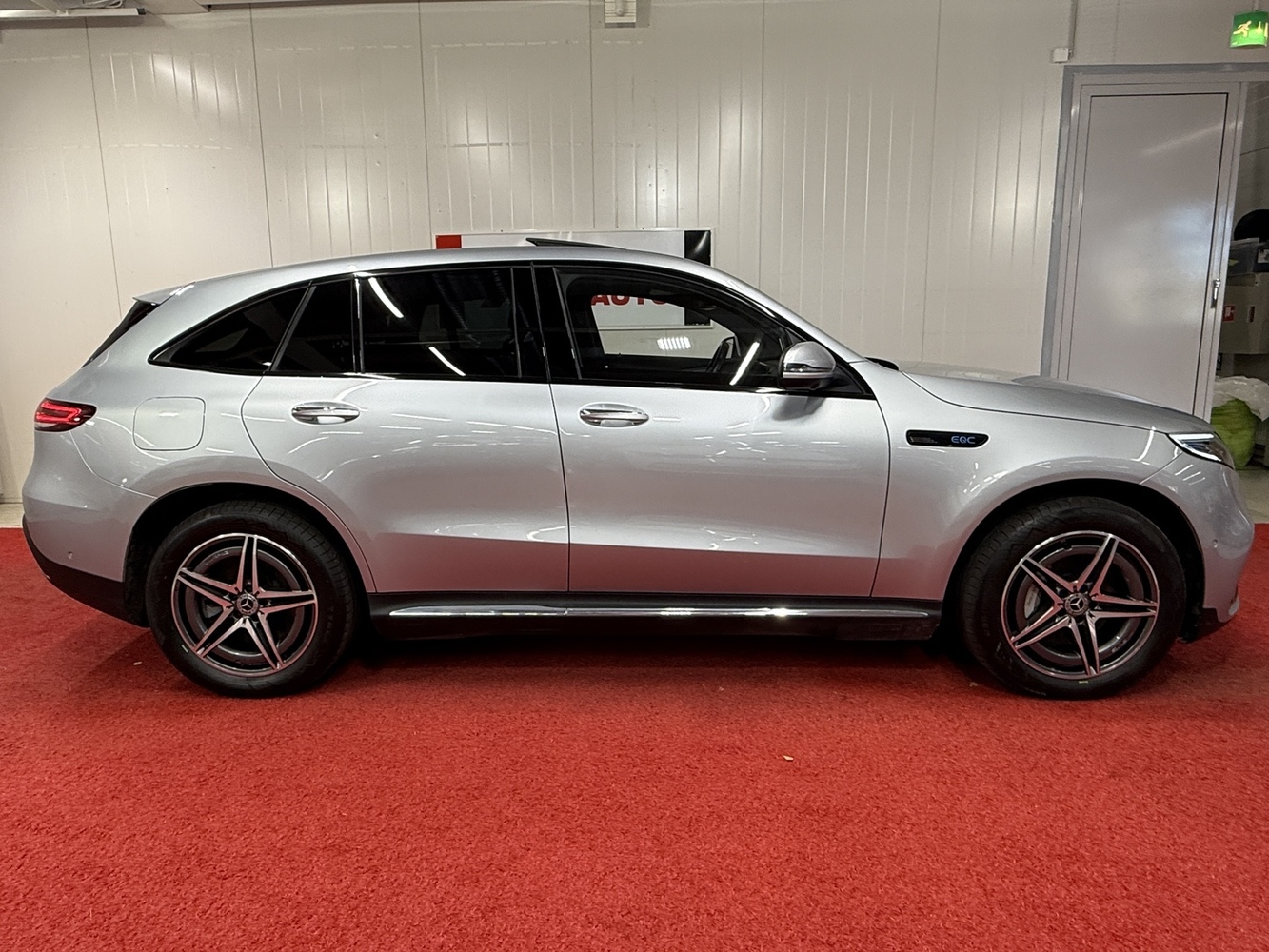 Mercedes-Benz EQC vaihtoauto