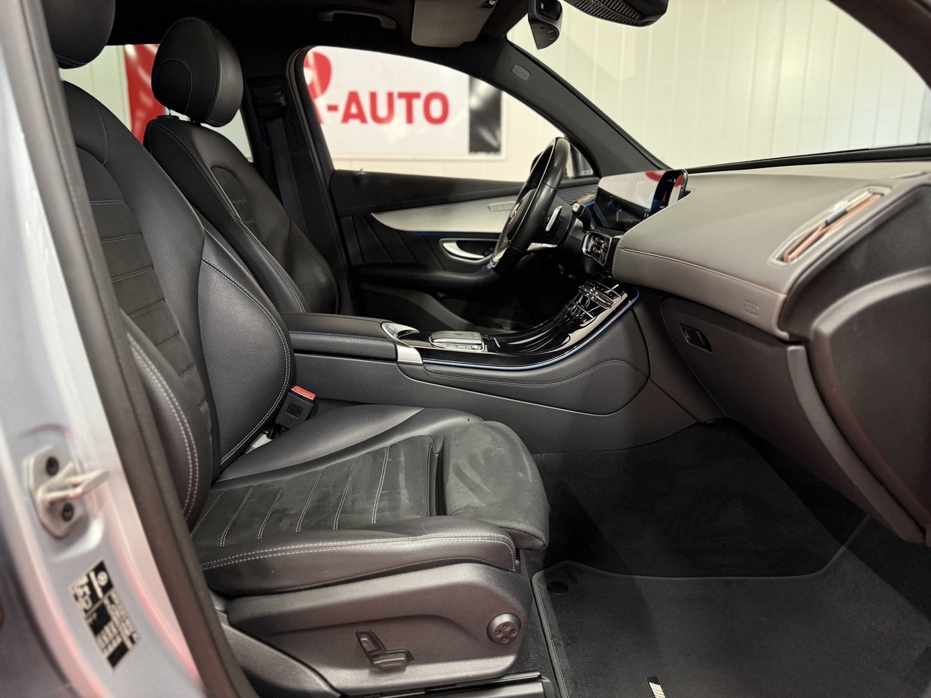 Mercedes-Benz EQC vaihtoauto