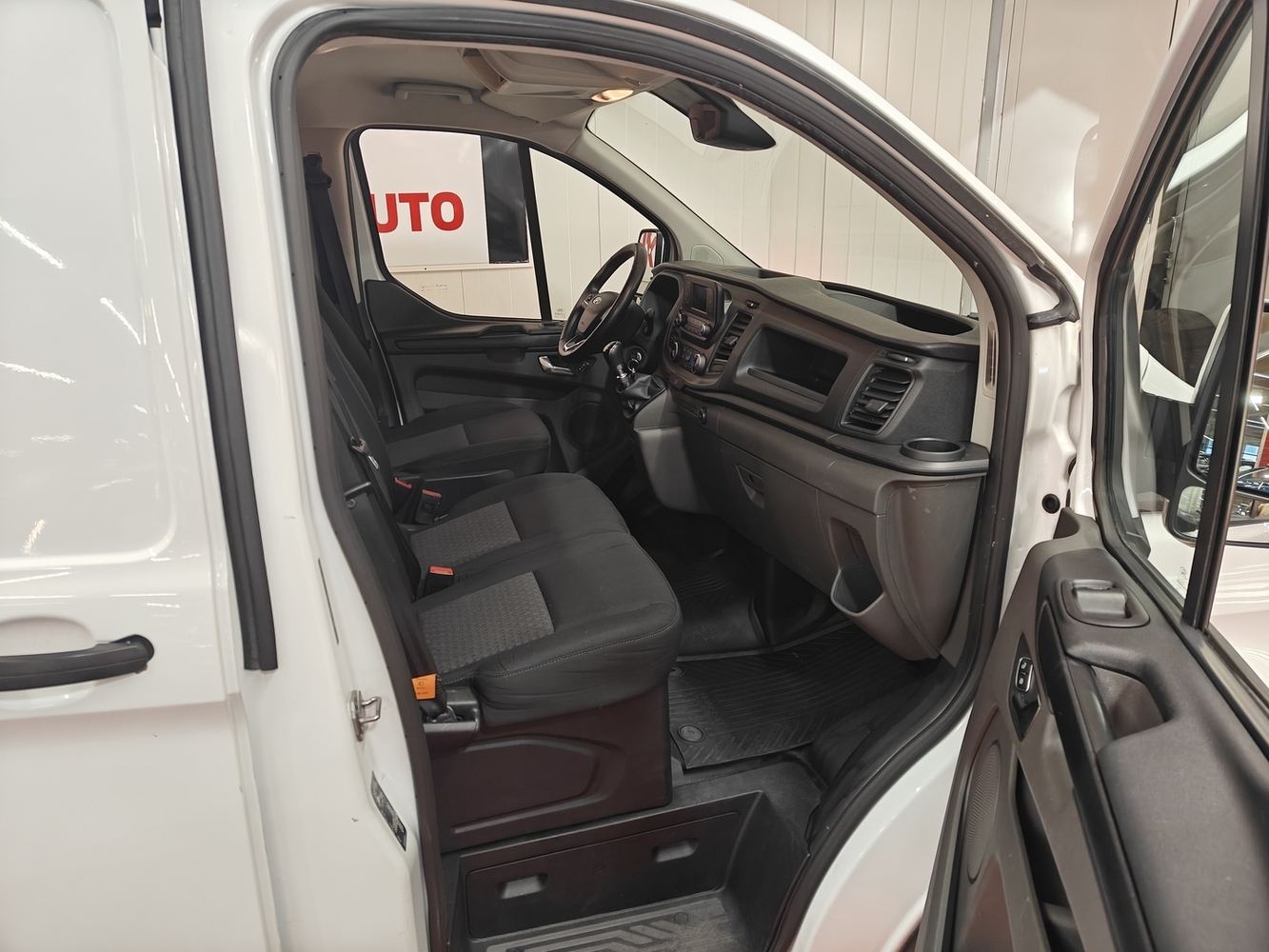 Ford Transit Custom vaihtoauto