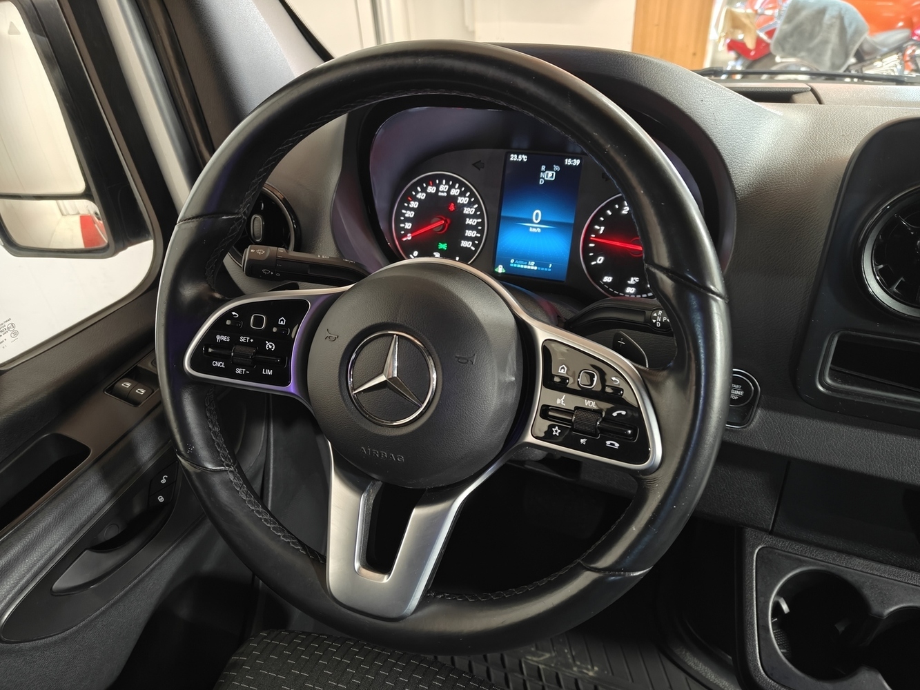 Mercedes-Benz Sprinter vaihtoauto