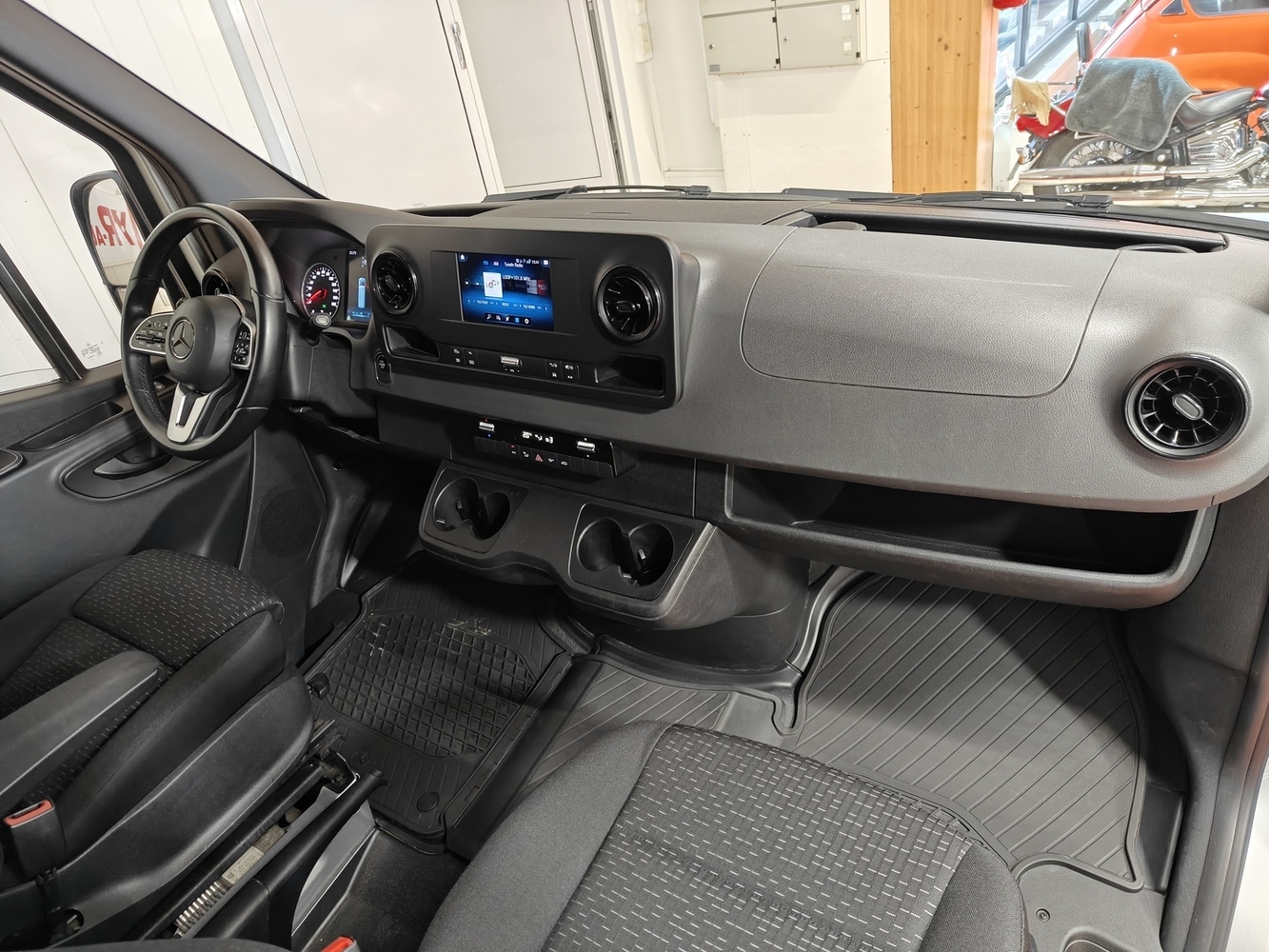 Mercedes-Benz Sprinter vaihtoauto