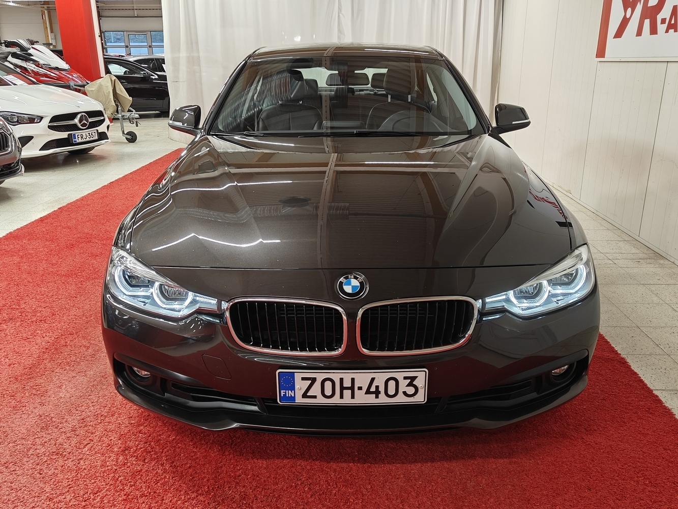 BMW 330 vaihtoauto
