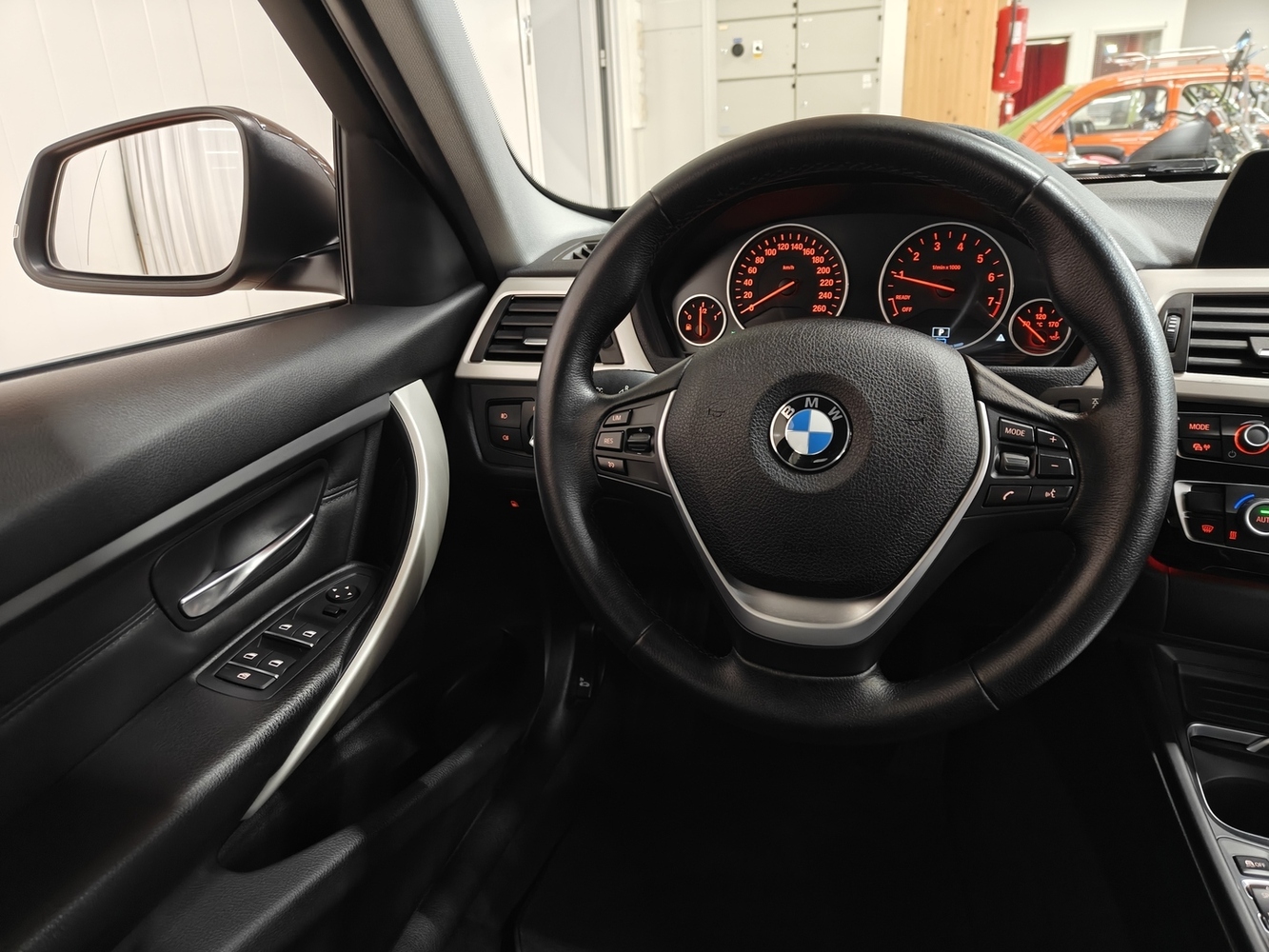 BMW 330 vaihtoauto