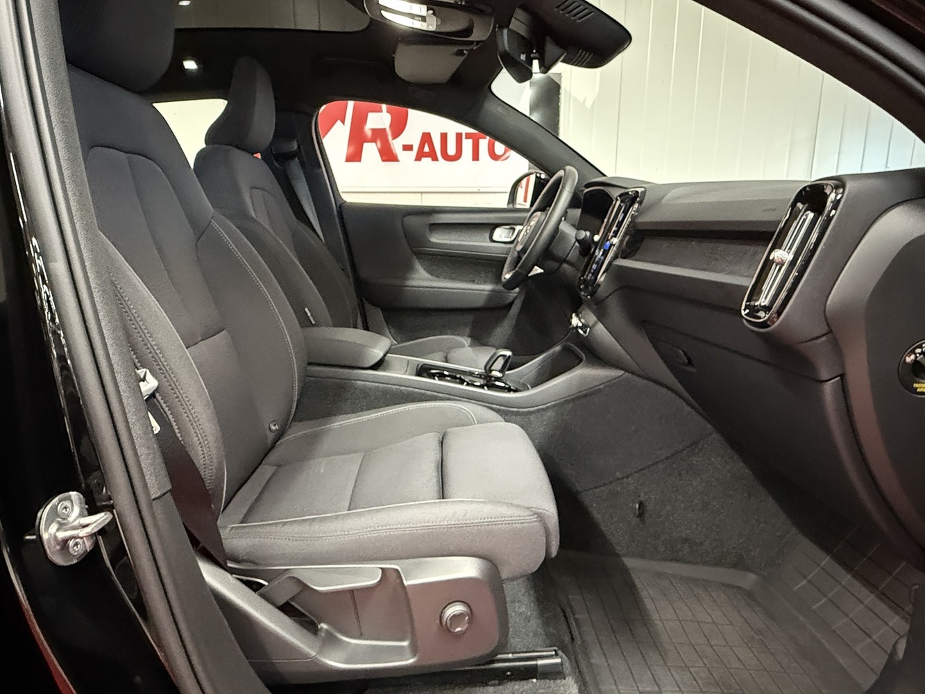 Volvo C40 vaihtoauto