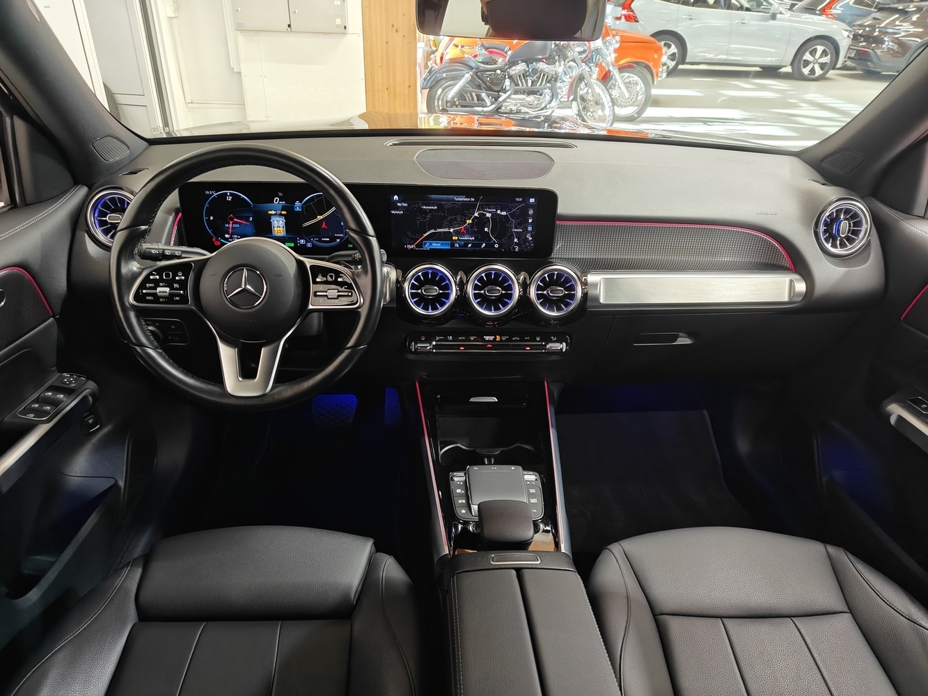 Mercedes-Benz EQB vaihtoauto