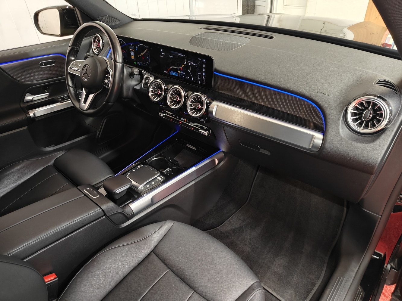 Mercedes-Benz EQB vaihtoauto