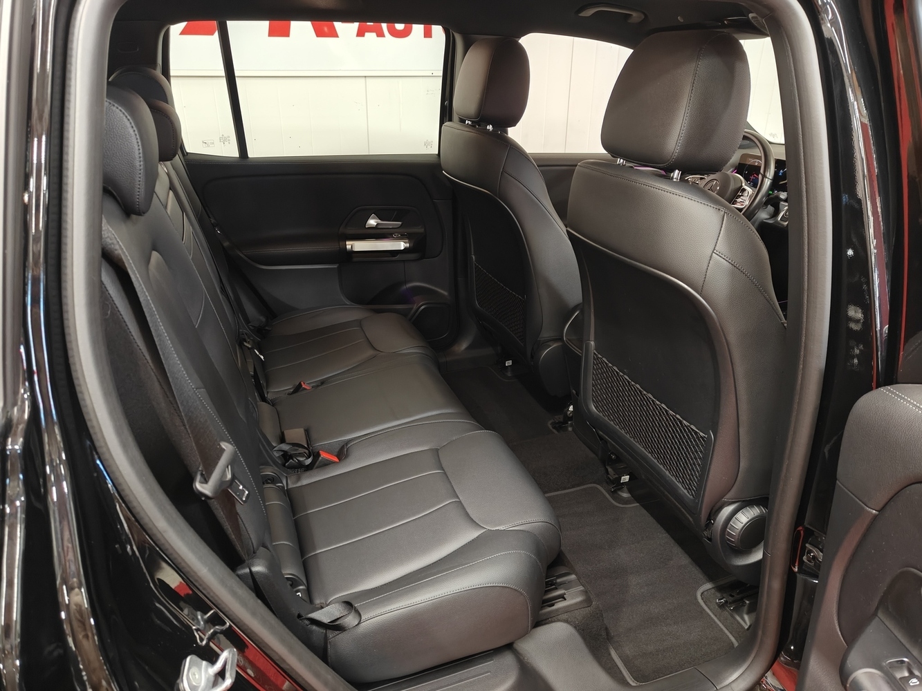 Mercedes-Benz EQB vaihtoauto