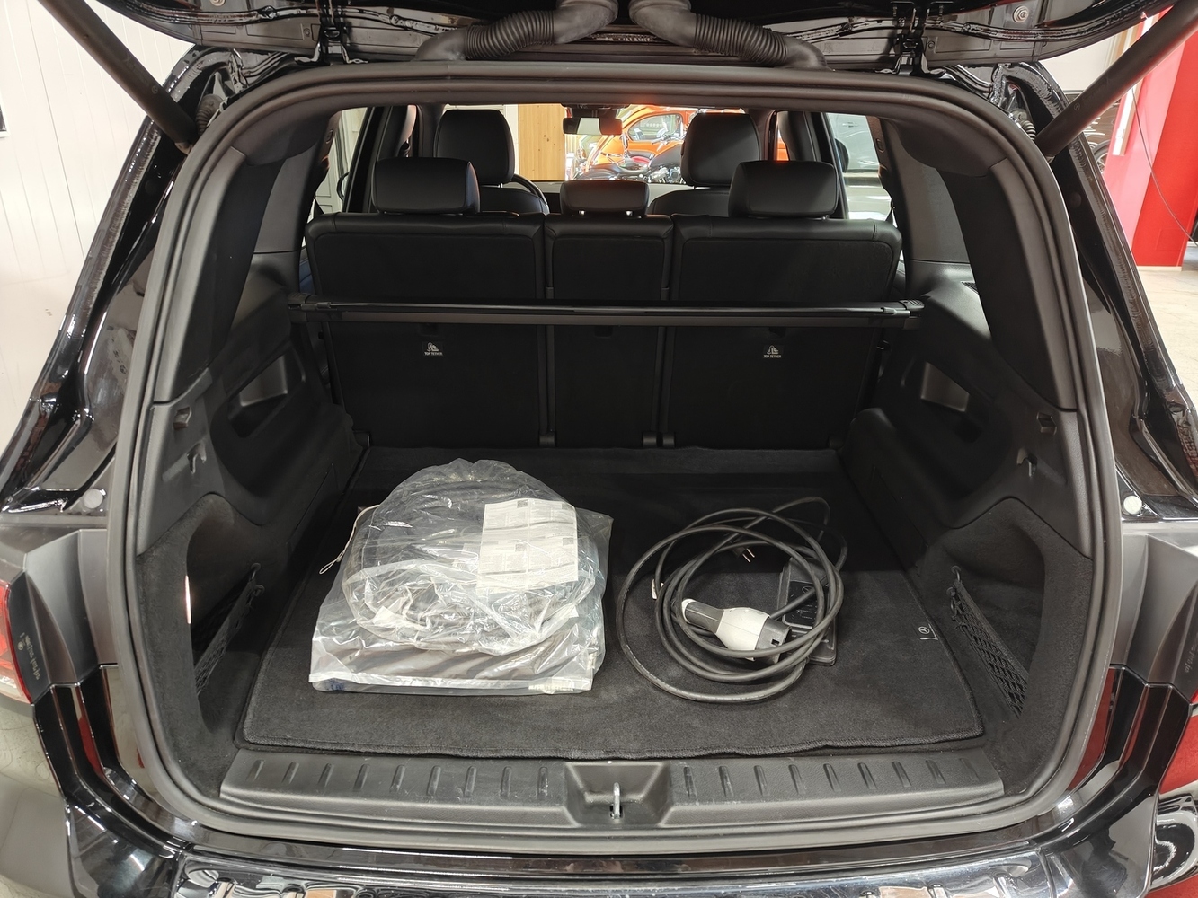 Mercedes-Benz EQB vaihtoauto