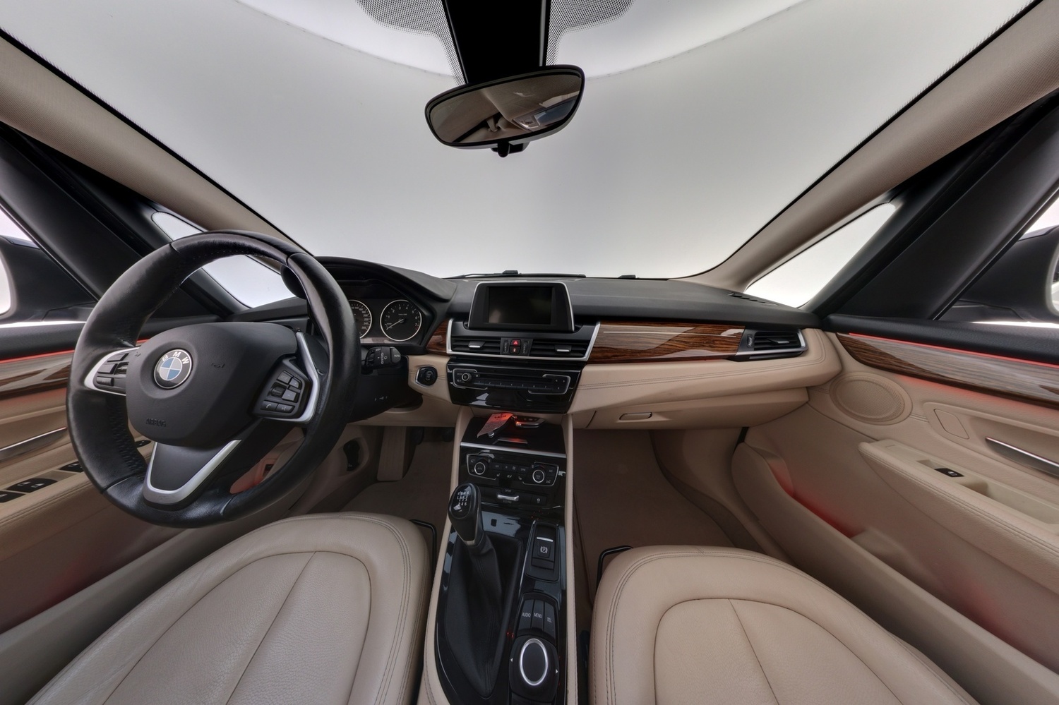 BMW 218 vaihtoauto