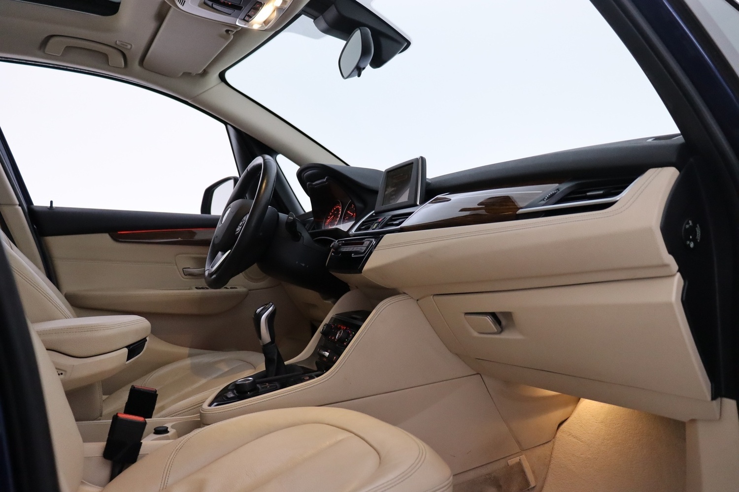 BMW 218 vaihtoauto