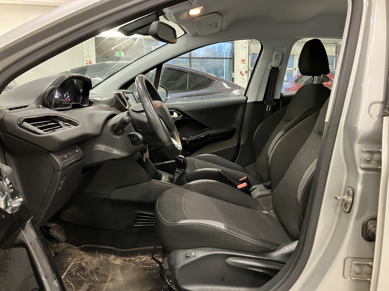 Peugeot 208 vaihtoauto