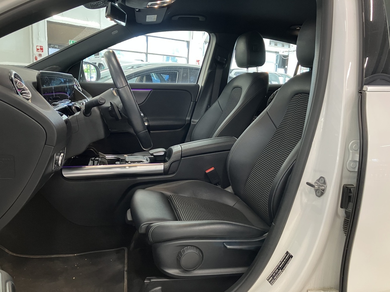 Mercedes-Benz GLA vaihtoauto