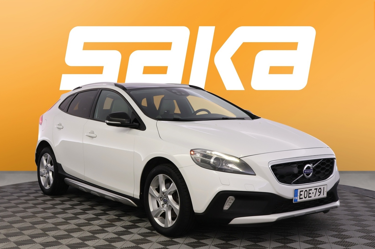 Volvo V40 Cross Country vaihtoauto