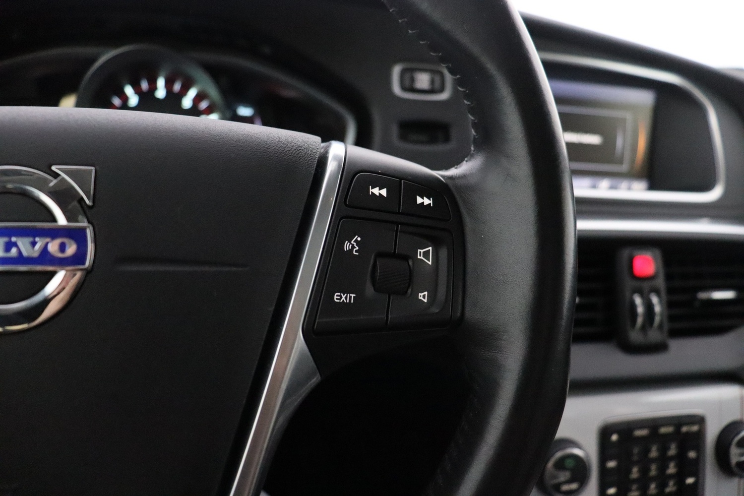 Volvo V40 Cross Country vaihtoauto