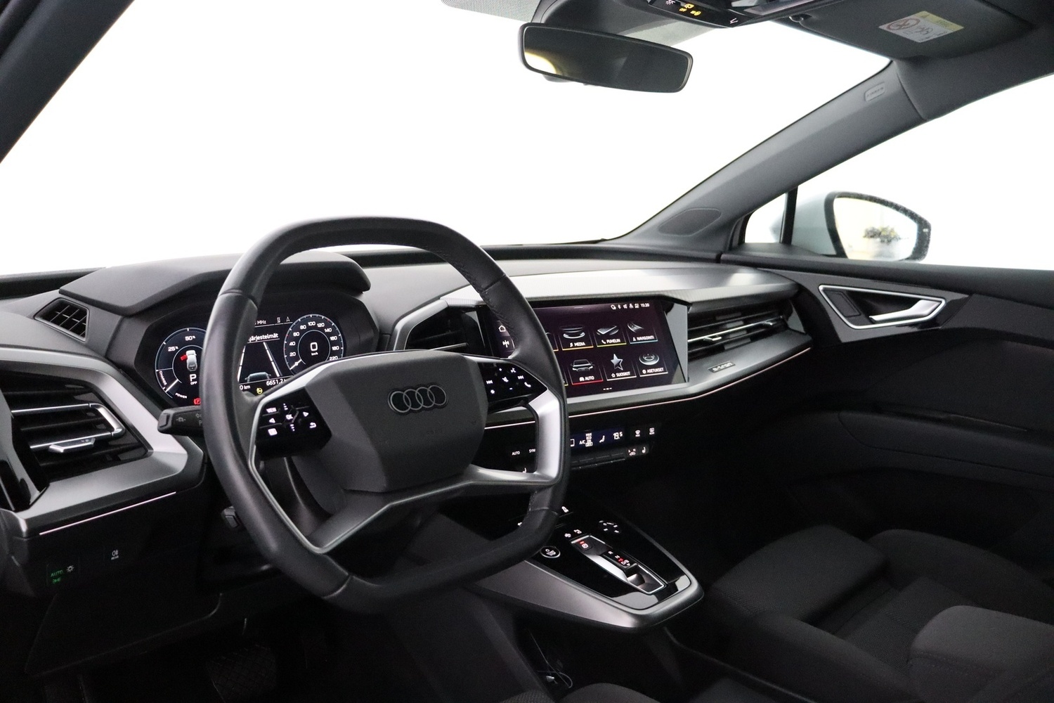 Audi Q4 e-tron vaihtoauto