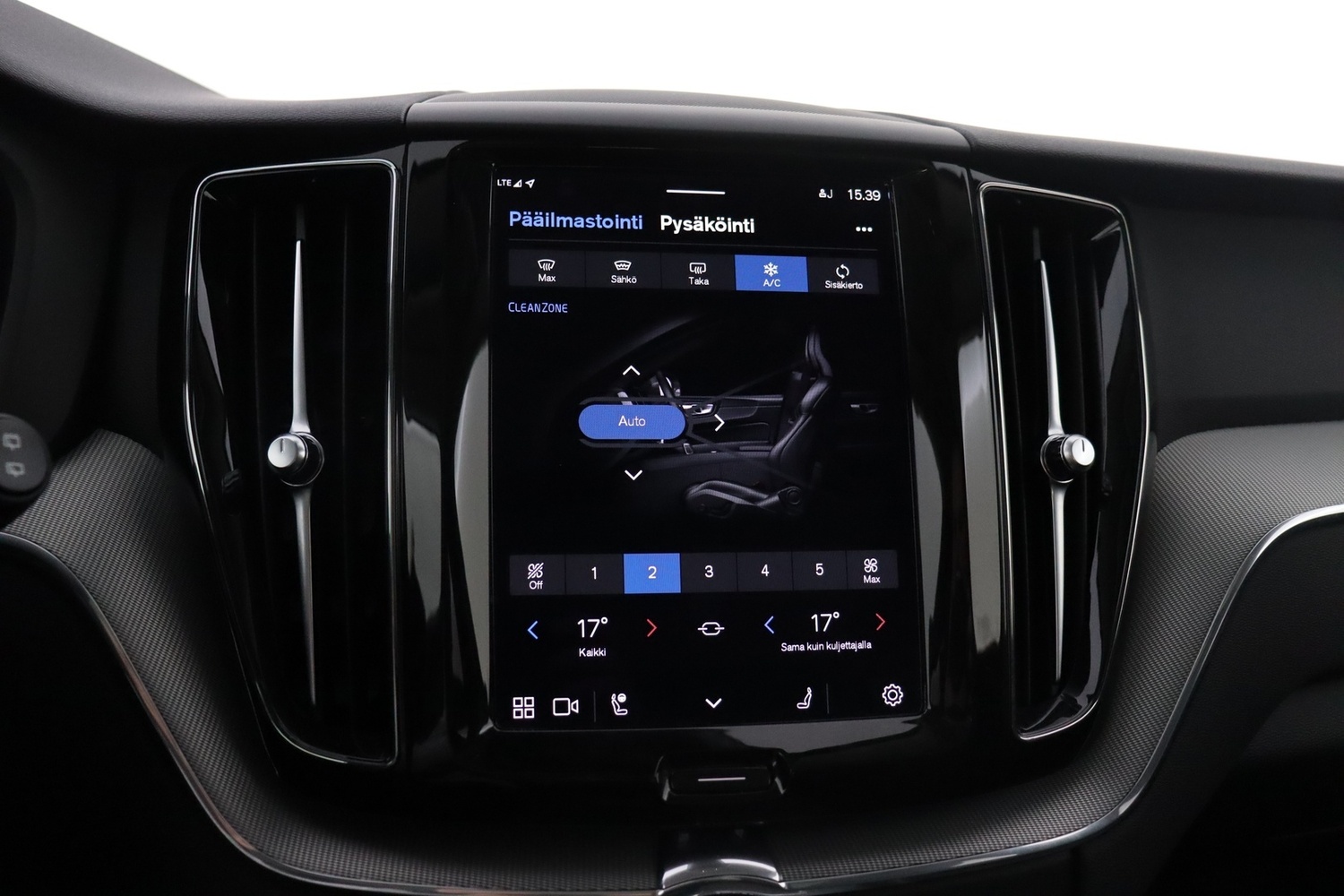 Volvo XC60 vaihtoauto