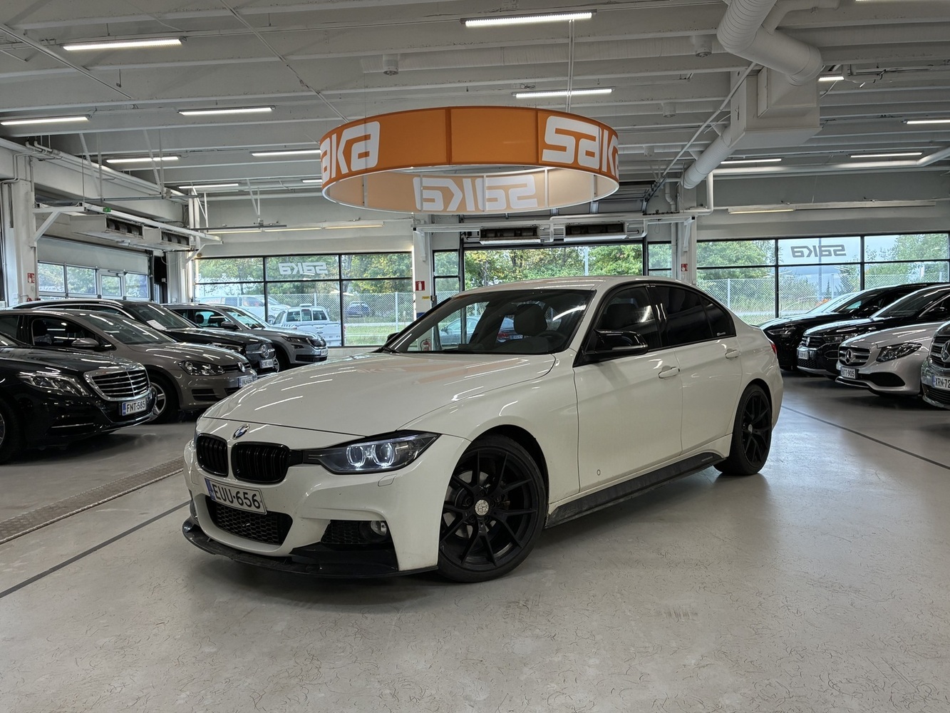 BMW 320 vaihtoauto