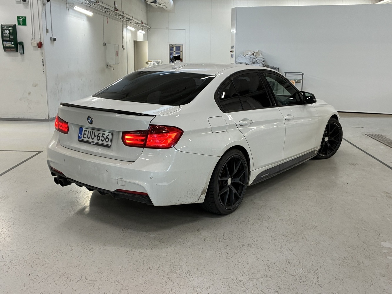 BMW 320 vaihtoauto