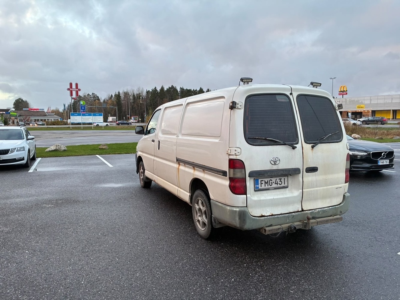 Toyota Hiace vaihtoauto