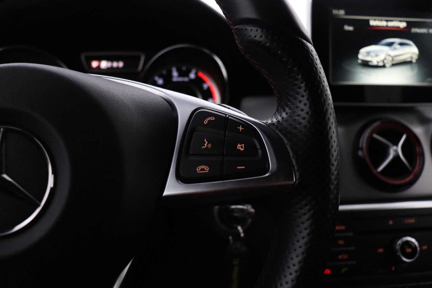 Mercedes-Benz CLA vaihtoauto