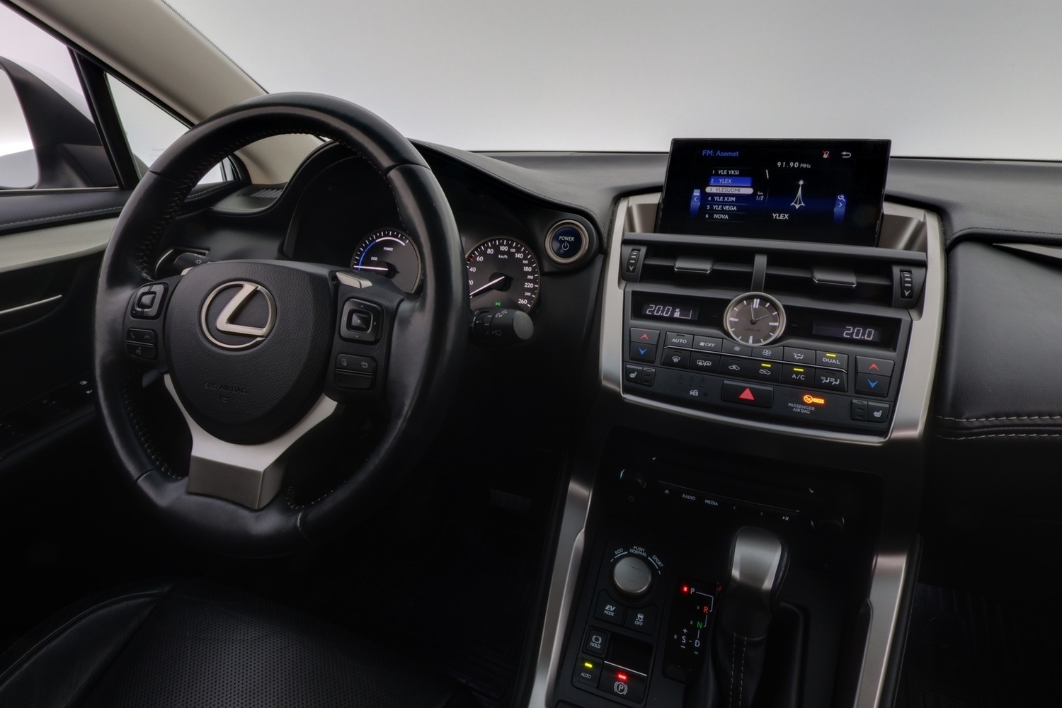 Lexus NX vaihtoauto