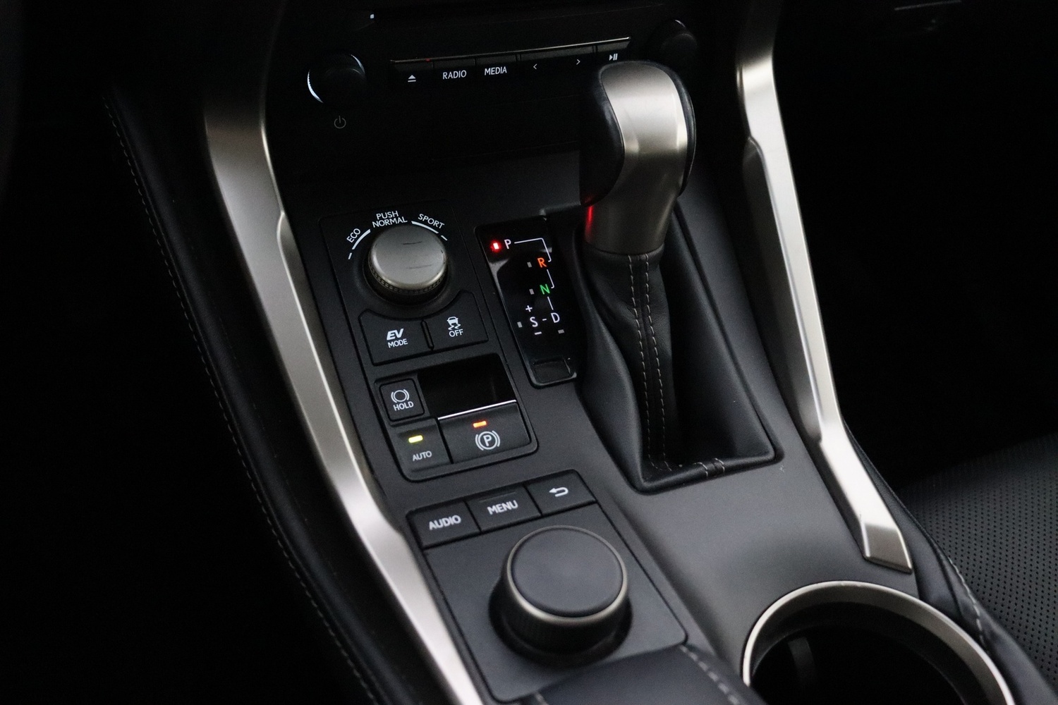 Lexus NX vaihtoauto