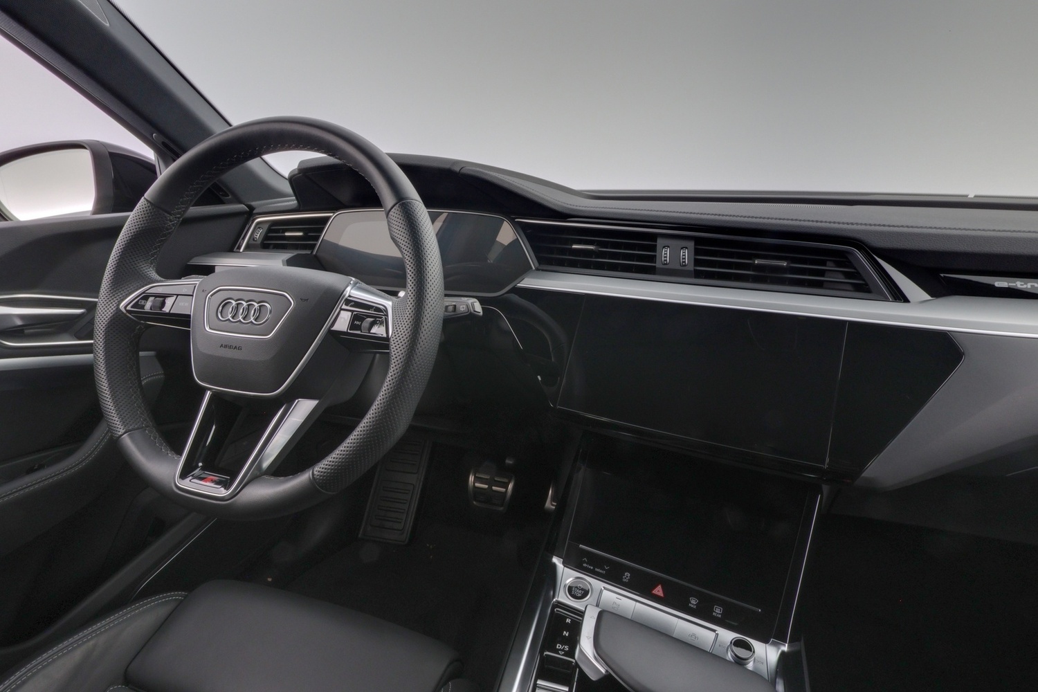 Audi Q8 e-tron vaihtoauto