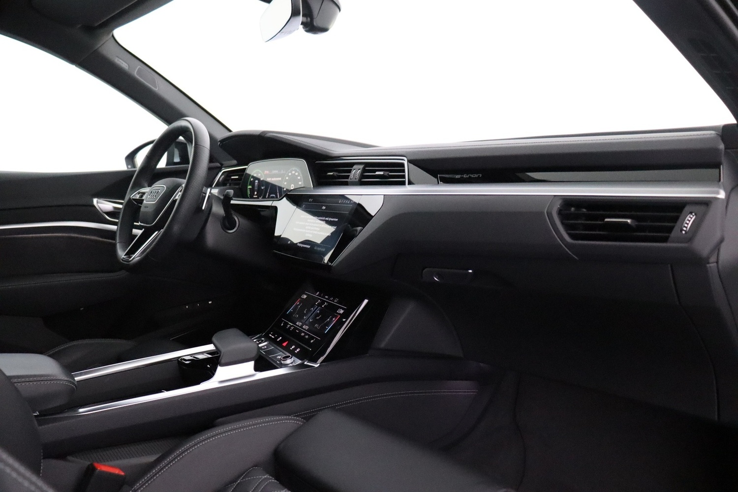 Audi Q8 e-tron vaihtoauto