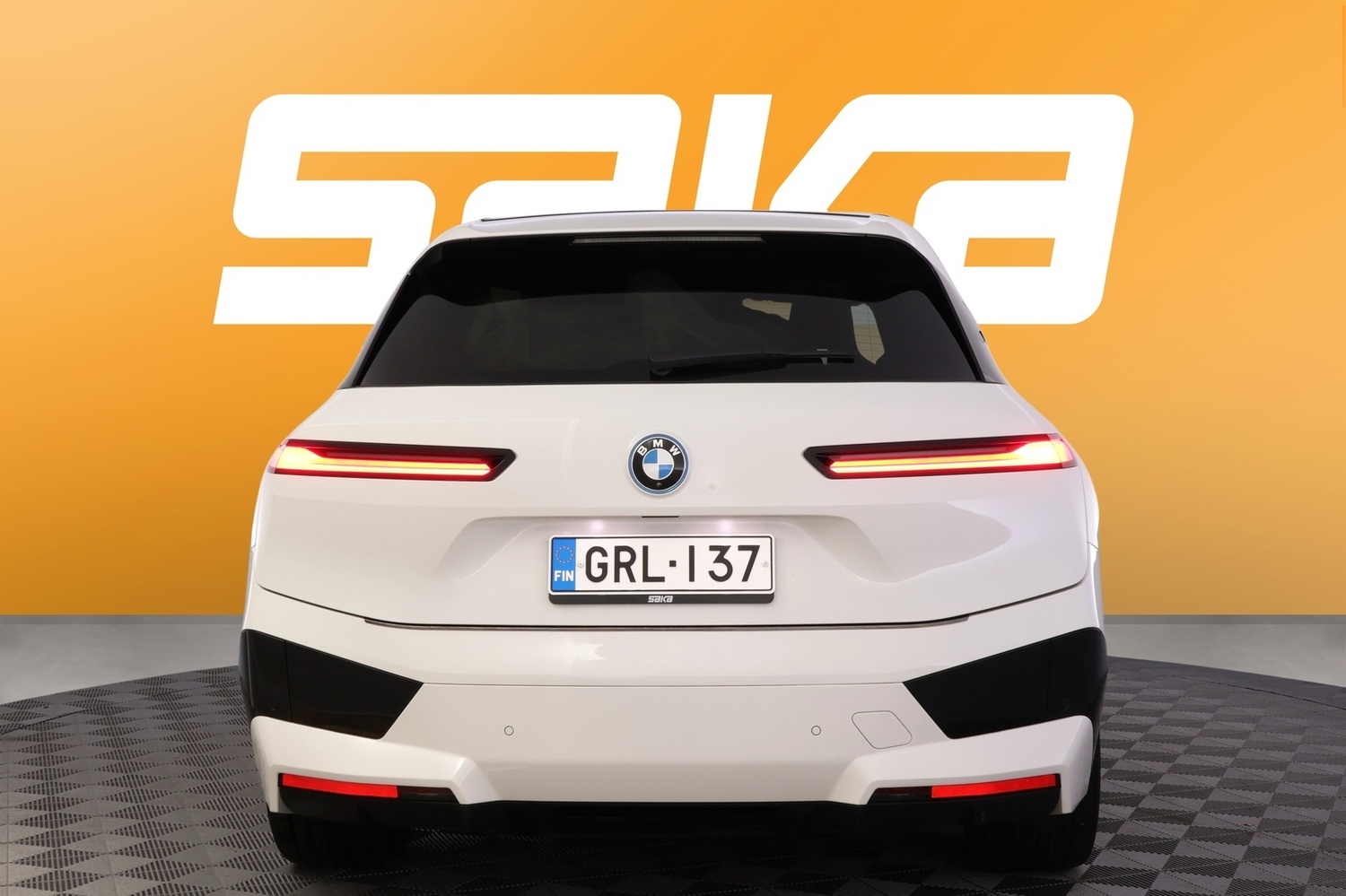BMW iX vaihtoauto