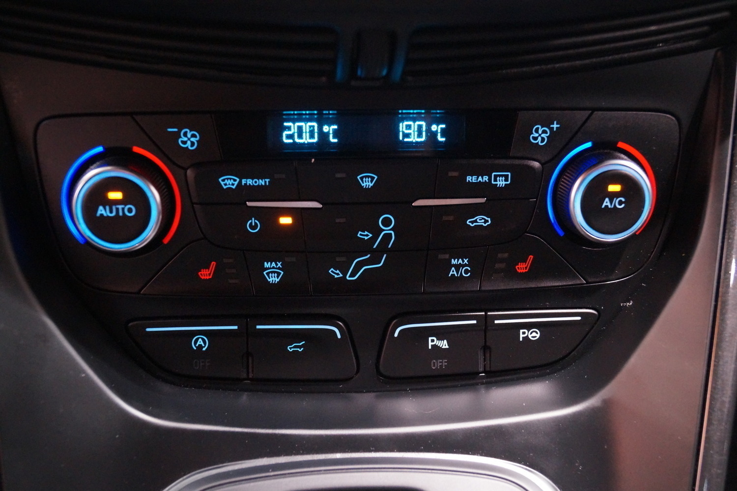 Ford Kuga vaihtoauto