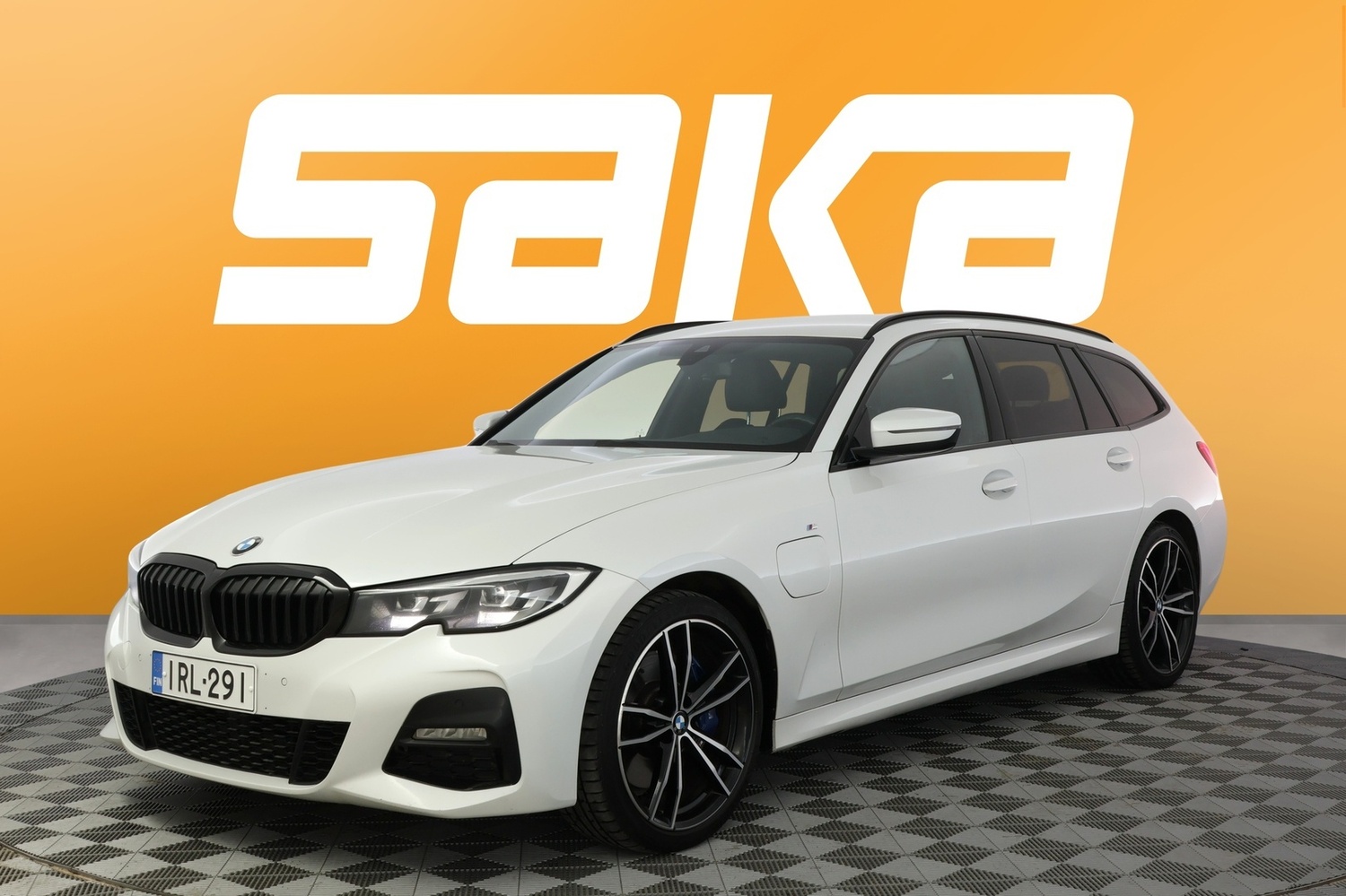 BMW 330 vaihtoauto