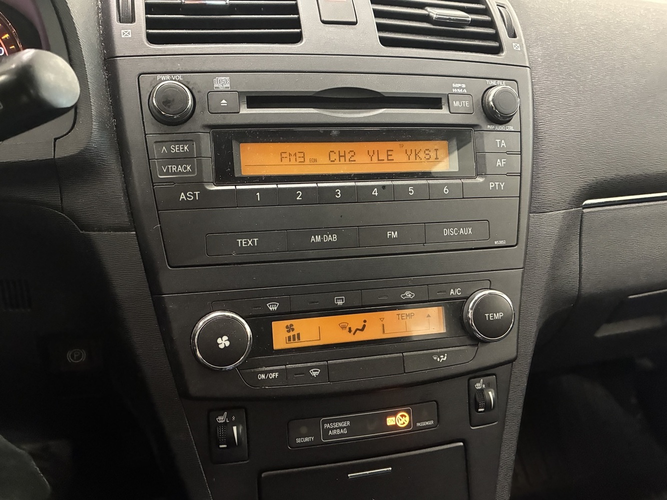 Toyota Avensis vaihtoauto