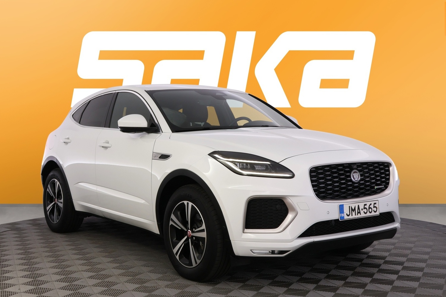 Jaguar E-PACE vaihtoauto