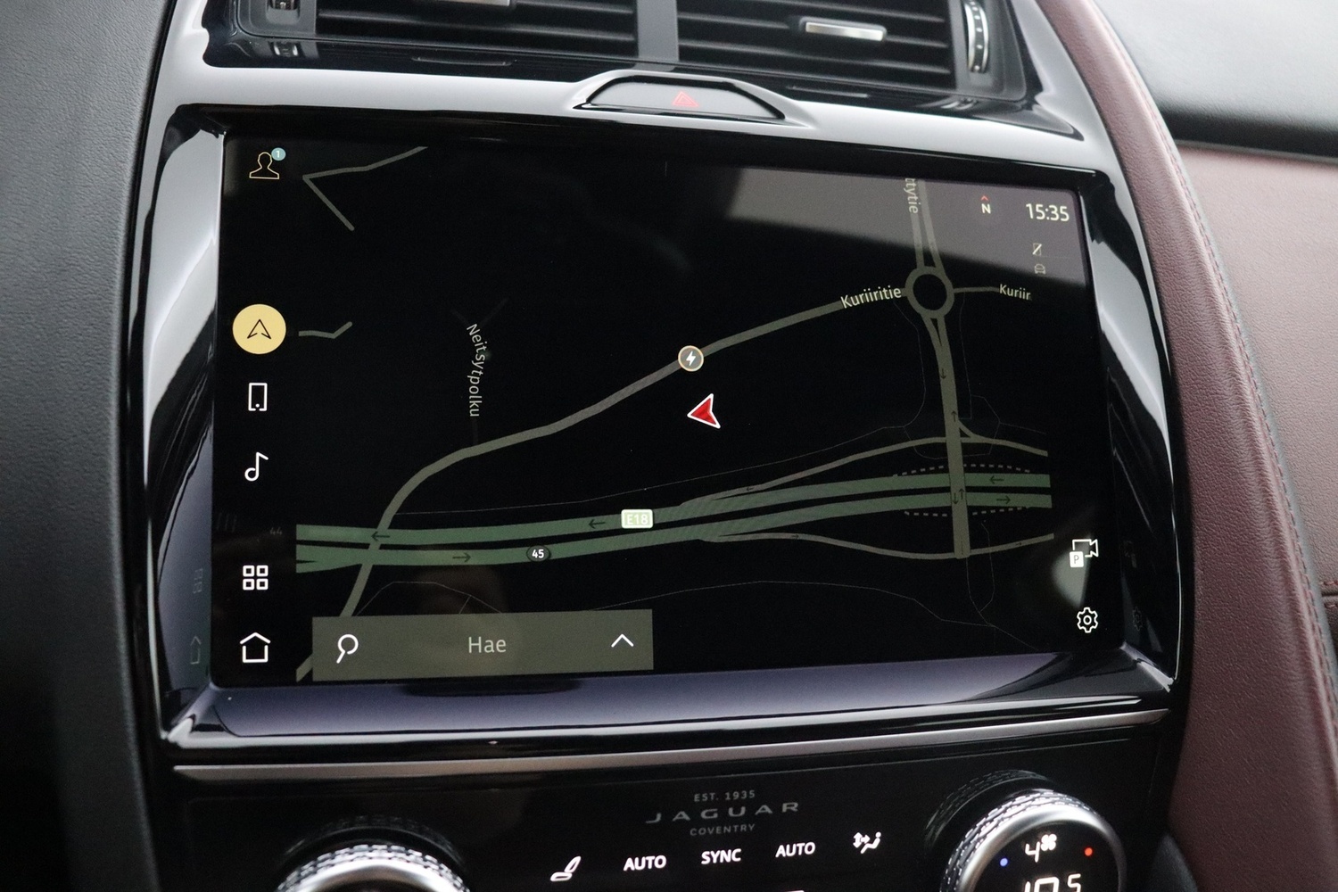 Jaguar E-PACE vaihtoauto