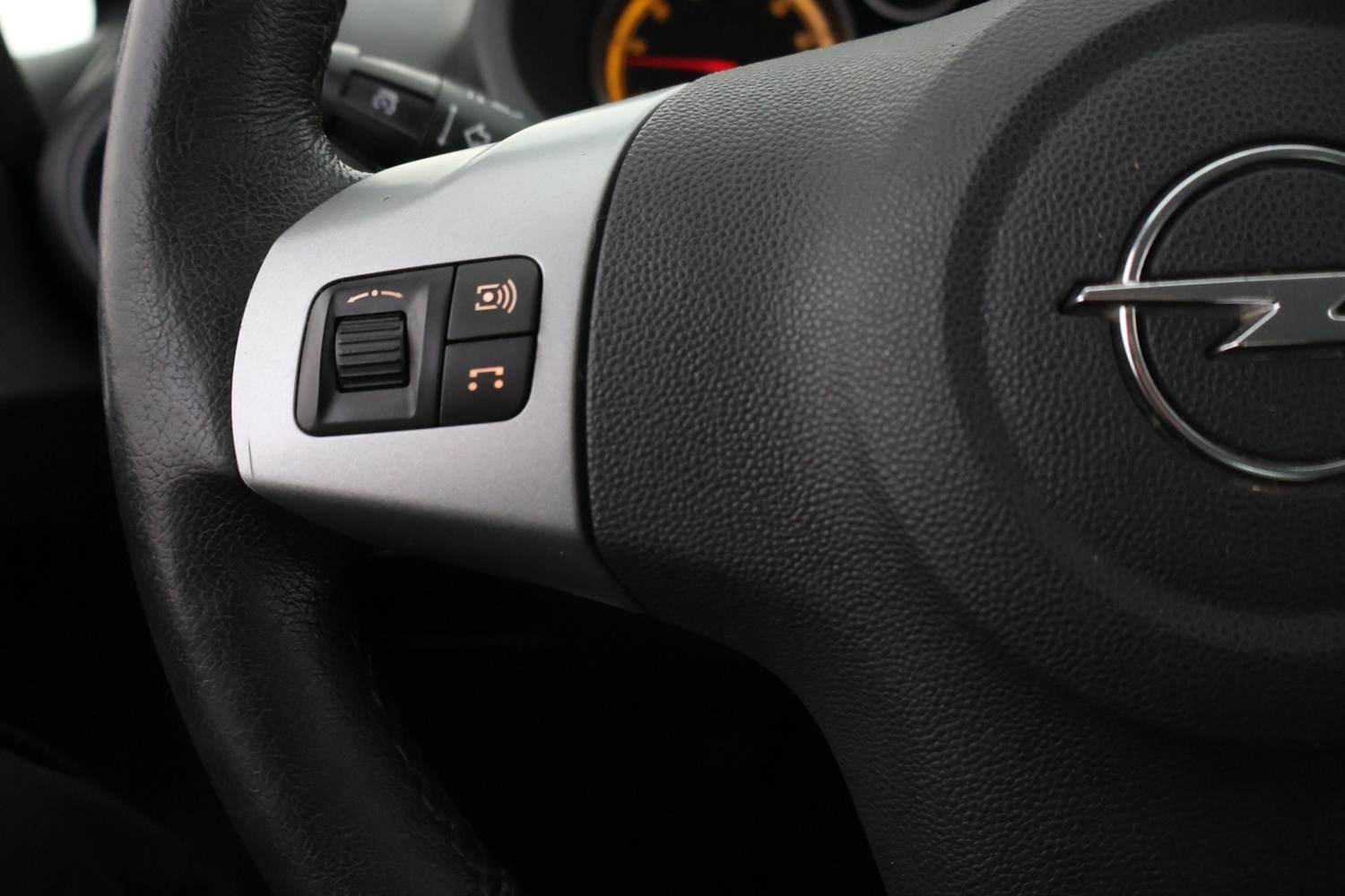 Opel Corsa vaihtoauto