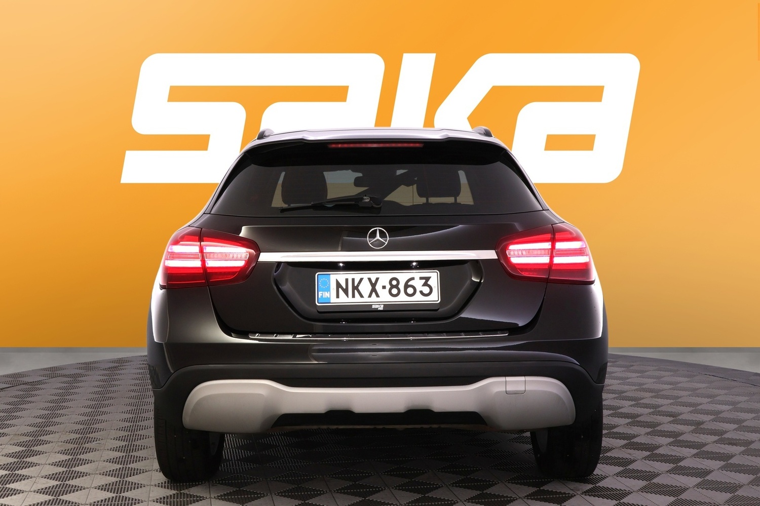 Mercedes-Benz GLA vaihtoauto