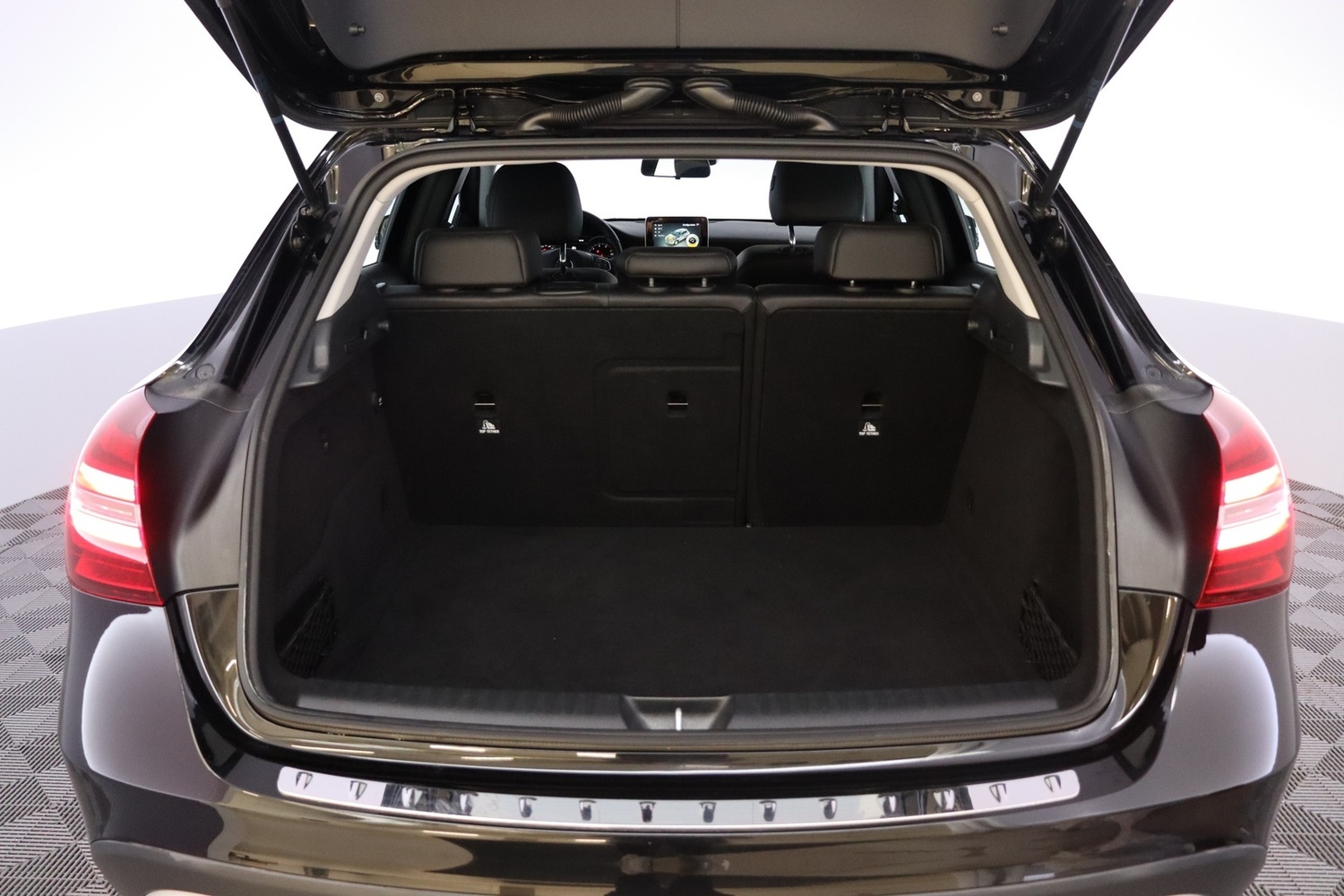 Mercedes-Benz GLA vaihtoauto