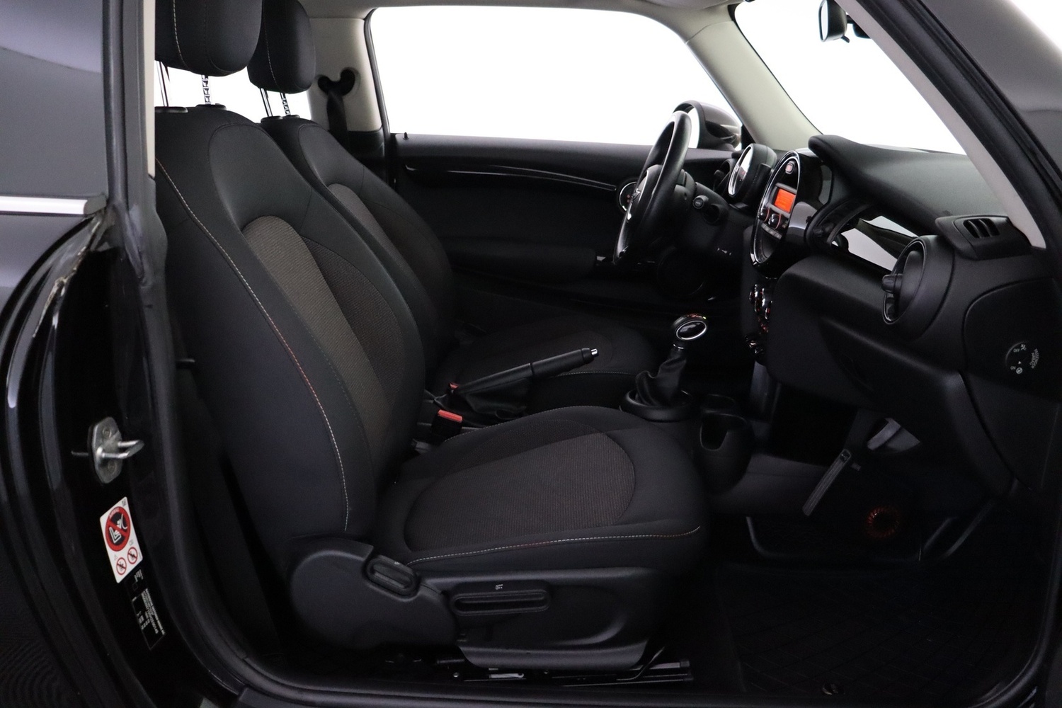 Mini Hatchback vaihtoauto