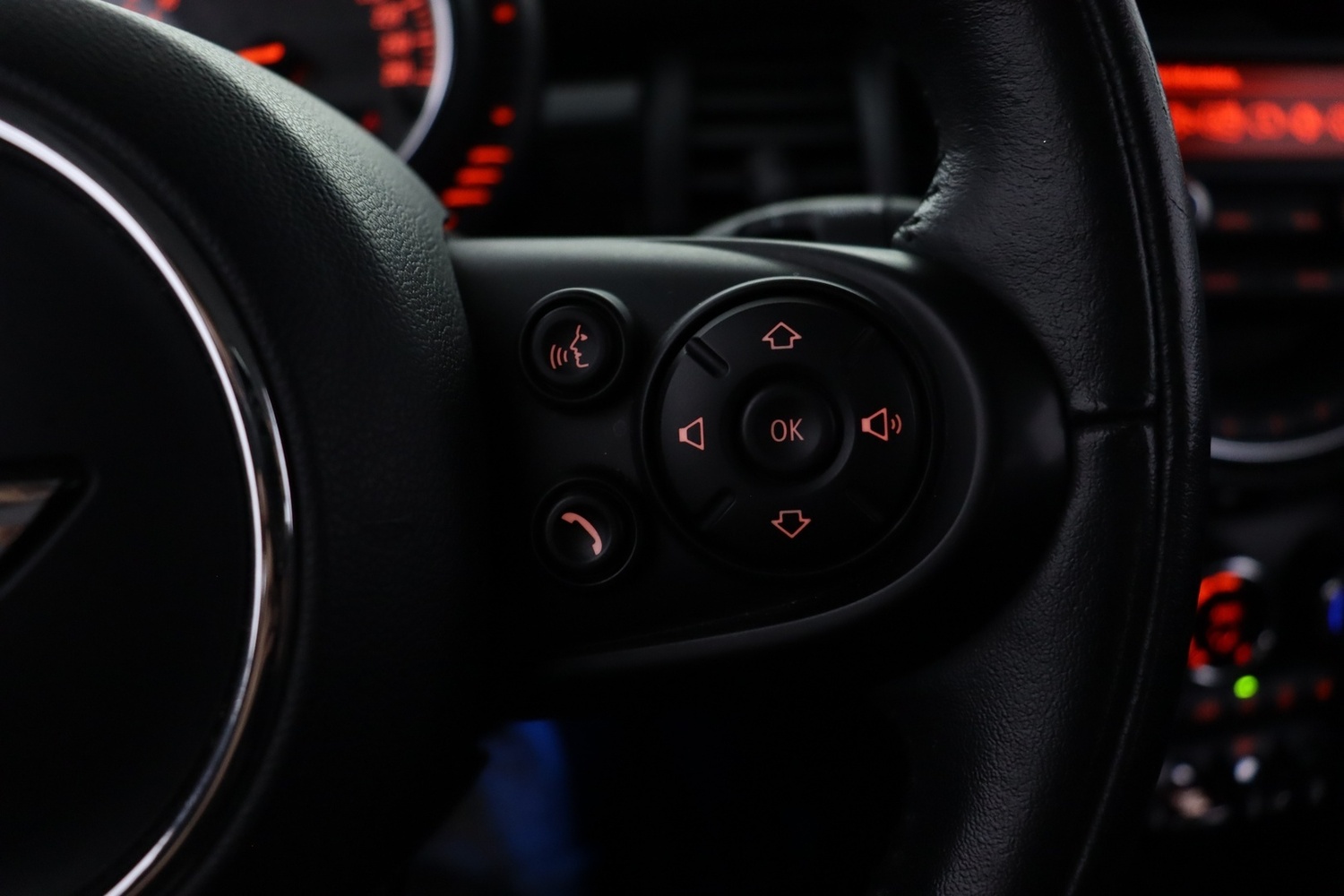 Mini Hatchback vaihtoauto