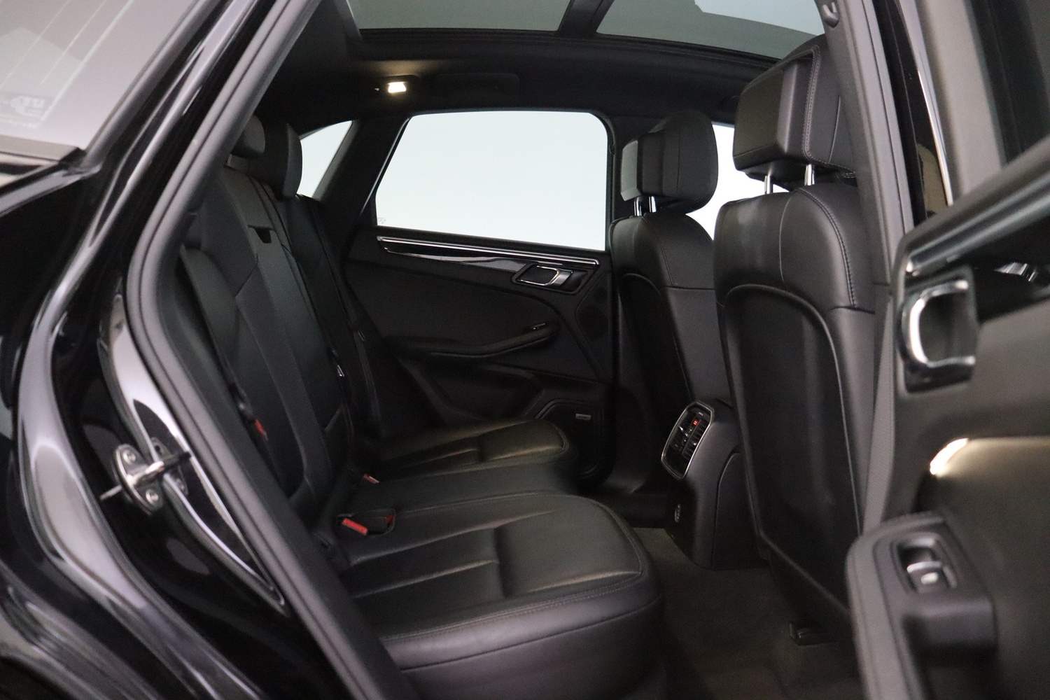 Porsche Macan vaihtoauto