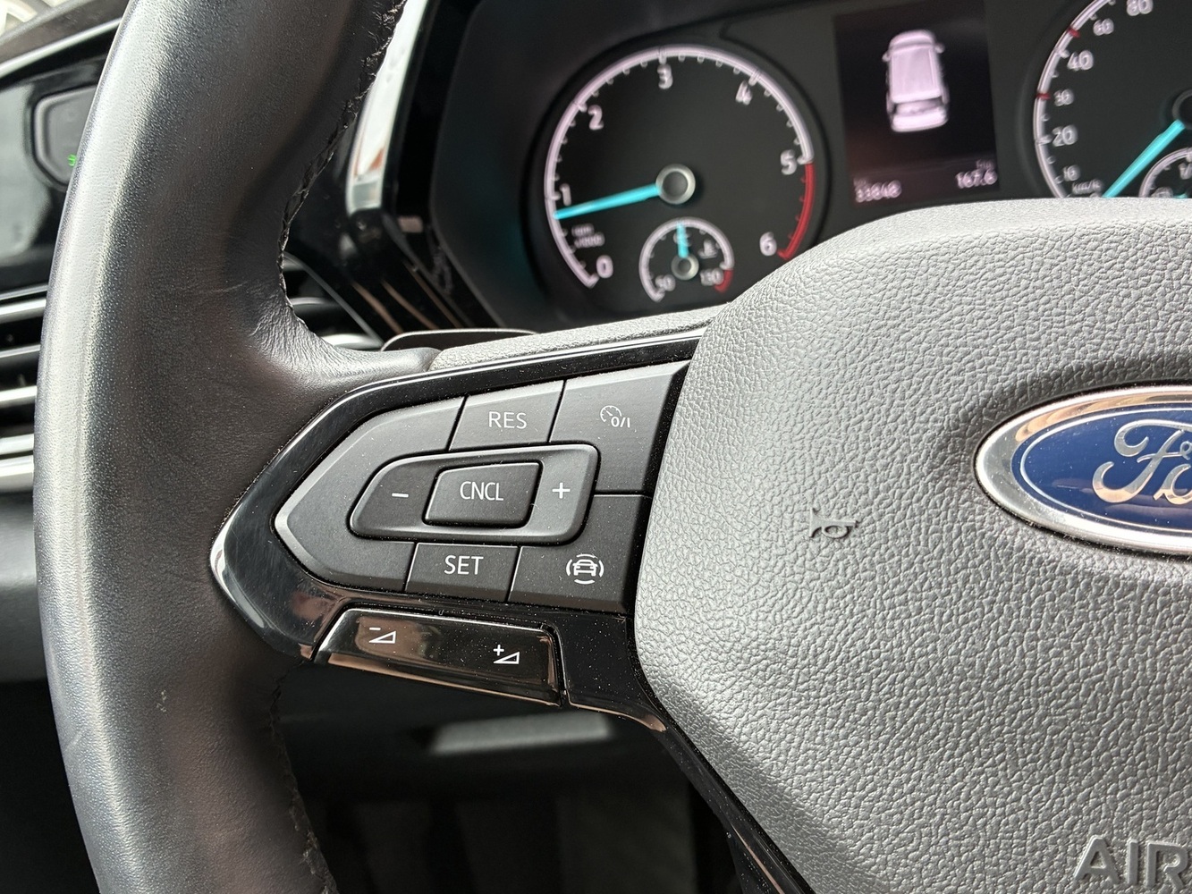 Ford Tourneo Connect vaihtoauto