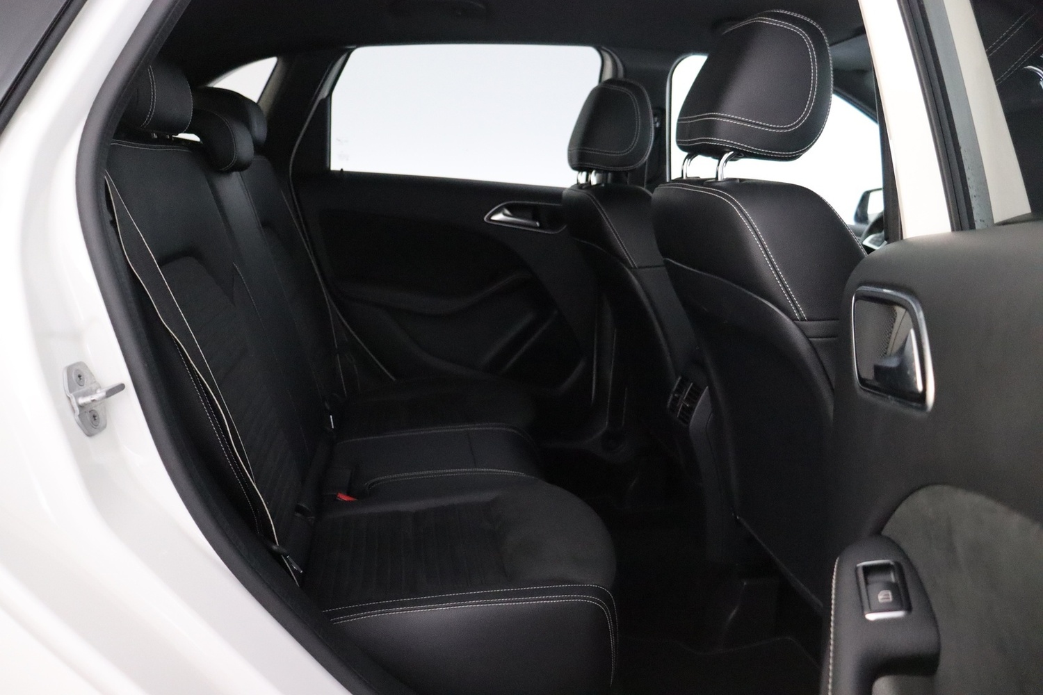 Mercedes-Benz B vaihtoauto