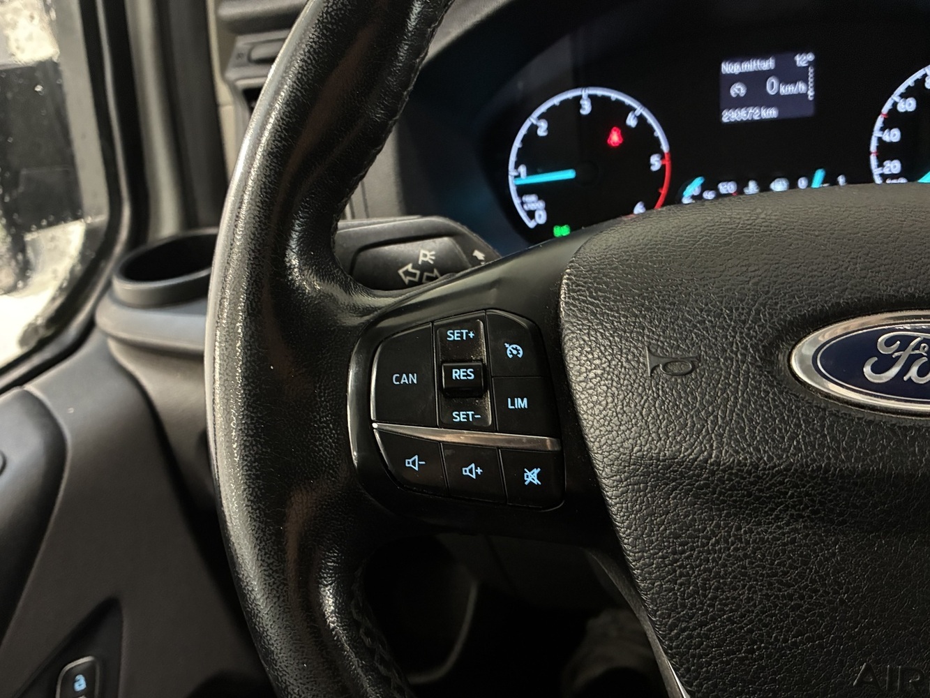 Ford Transit Custom vaihtoauto