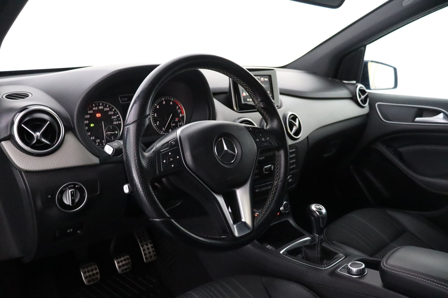 Mercedes-Benz B vaihtoauto